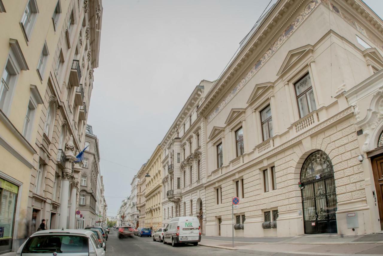 Karl Suites Palais Wessely Vienna Luaran gambar
